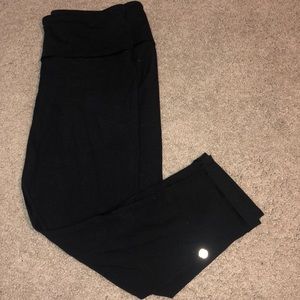 INSIDE OUT LULU LEMON SIZE 6 BLACK LENGTH 25’’